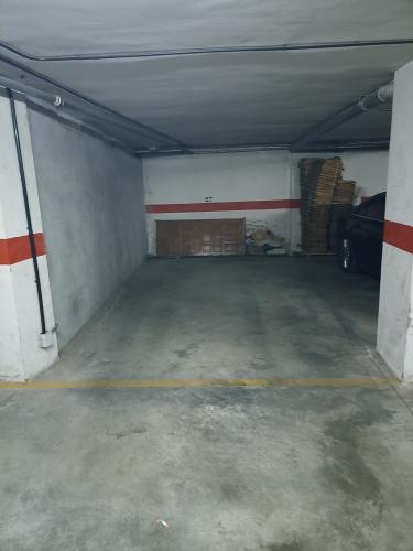Se vende plaza de garaje con una superficie d - Imagen 3