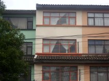 Se vende casa en centro de Ambato a una cuadr - Imagen 3