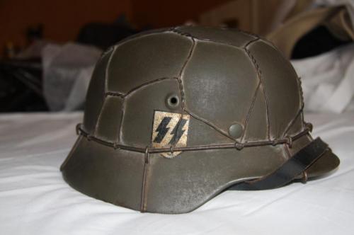 2 Original German Waffen SS M42 Helmets/SE66  - Imagen 1
