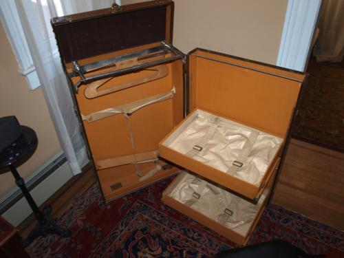 vendo maleta louis vuitton con compartimentos - Imagen 2